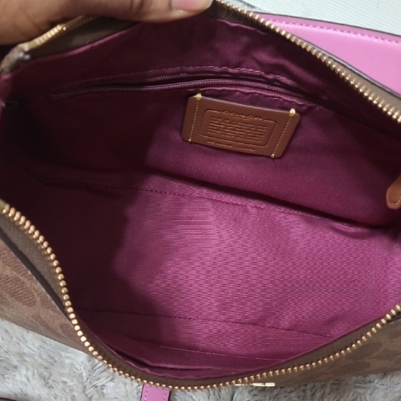 Coach Laurel Signatute Print Shoulder Bag - Picture 5 of 5